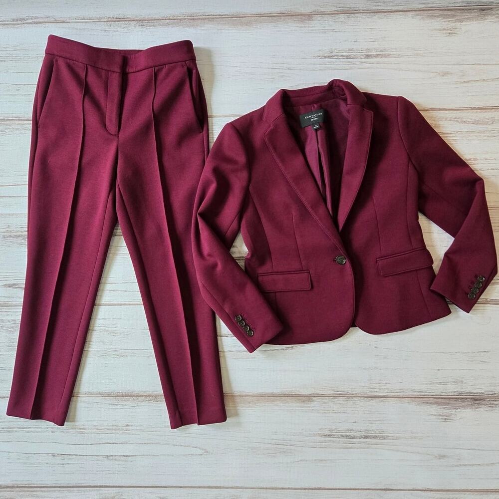 Ann Taylor Burgandy Suit Set sz 2 Pants 6P Jacket